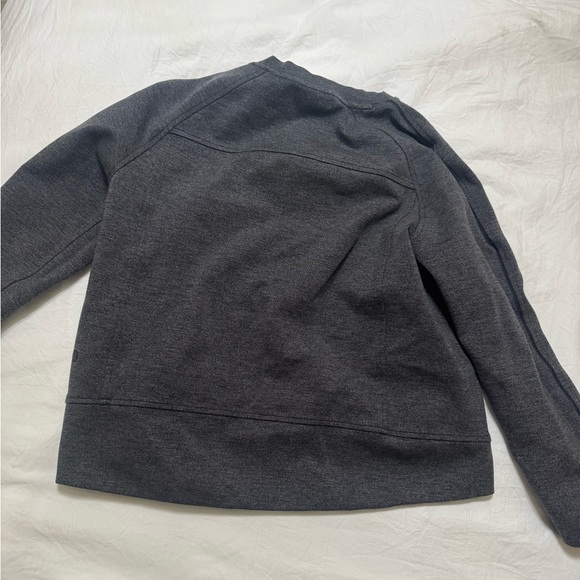 Lululemon pullover - Picture 2 of 4
